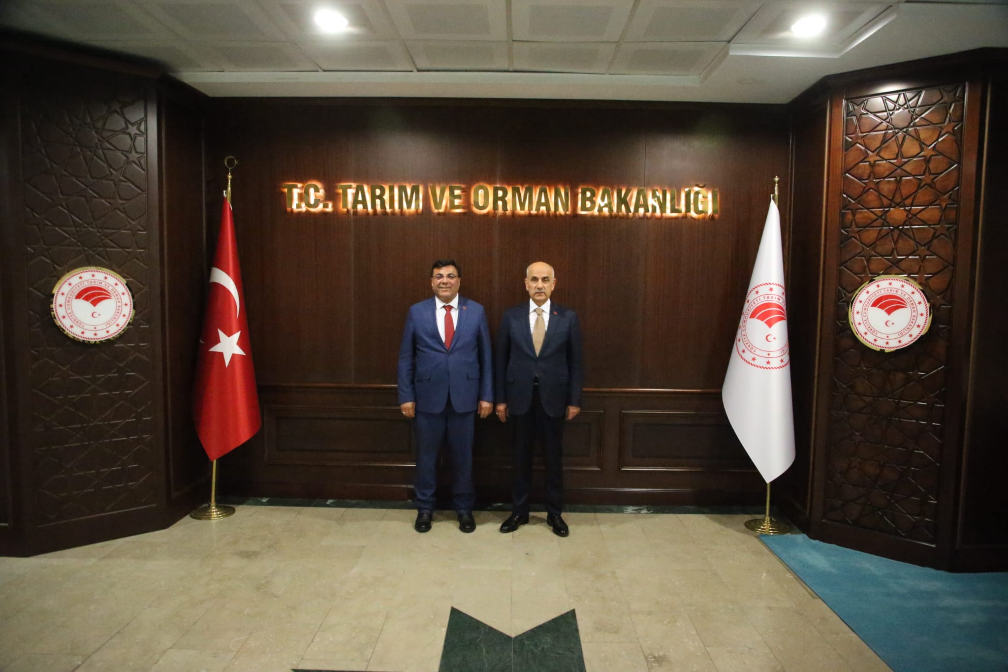 Genel Başkan Kamil ÖZCAN, Tarım ve Orman Bakanı Sayın Prof. Dr. Vahit KİRİŞCİ`yi Ziyaret Etti